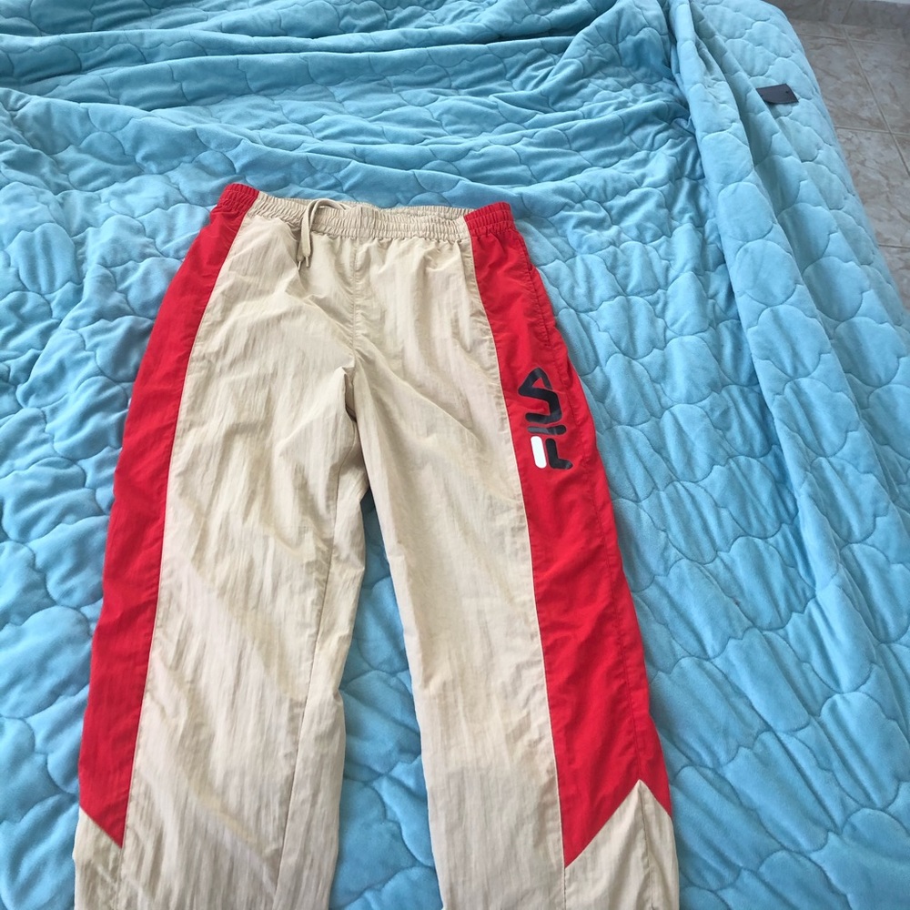 Fila sweatpants (BRAND NEW) size Small